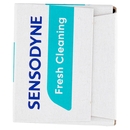 Sensodyne Dentifricio Fresh Cleaning per Denti Sensibili Gengive Sane Gusto Mentolato 75 ml